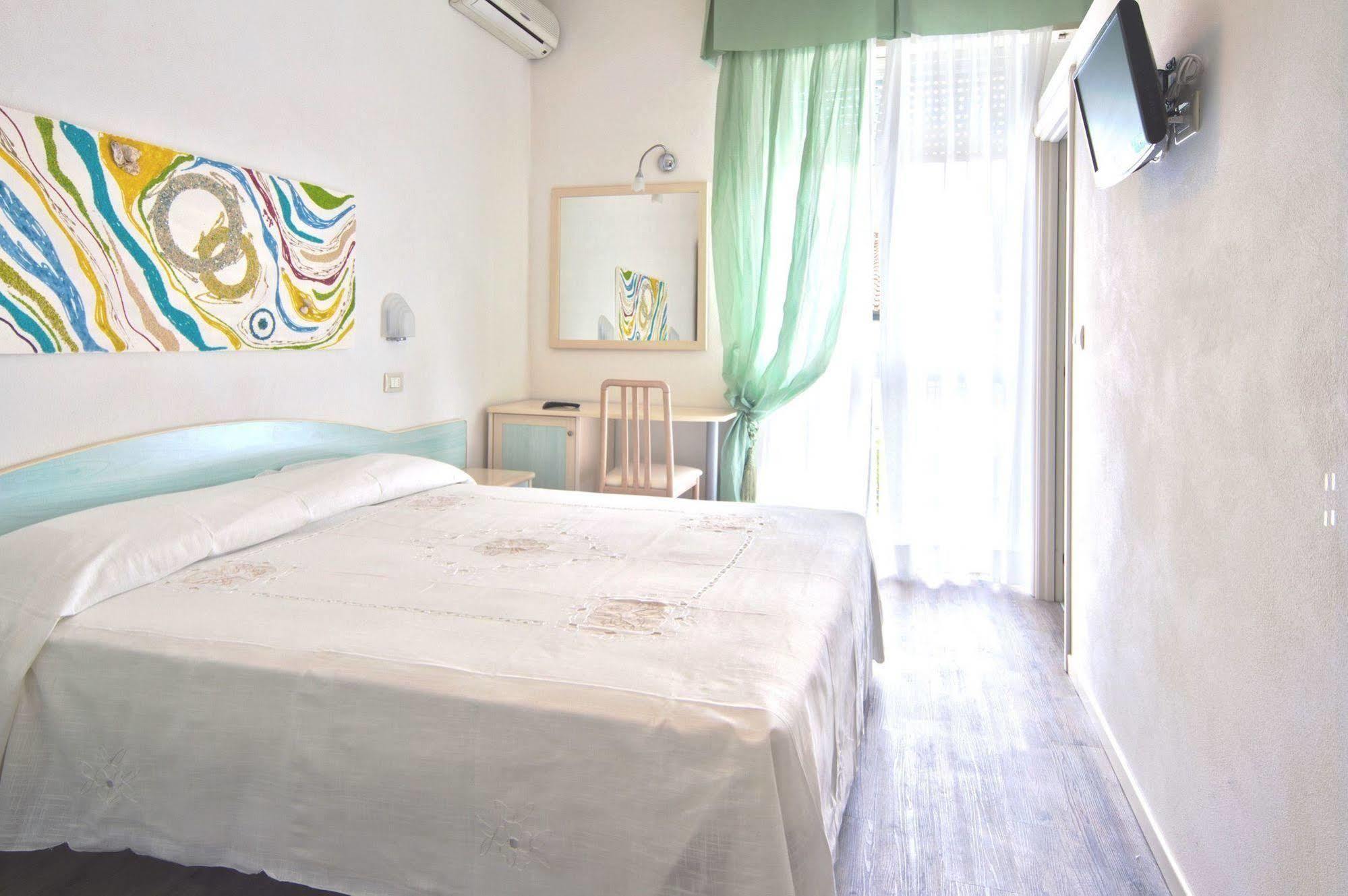 Hotel Vienna Bellaria-Igea Marina Exterior foto